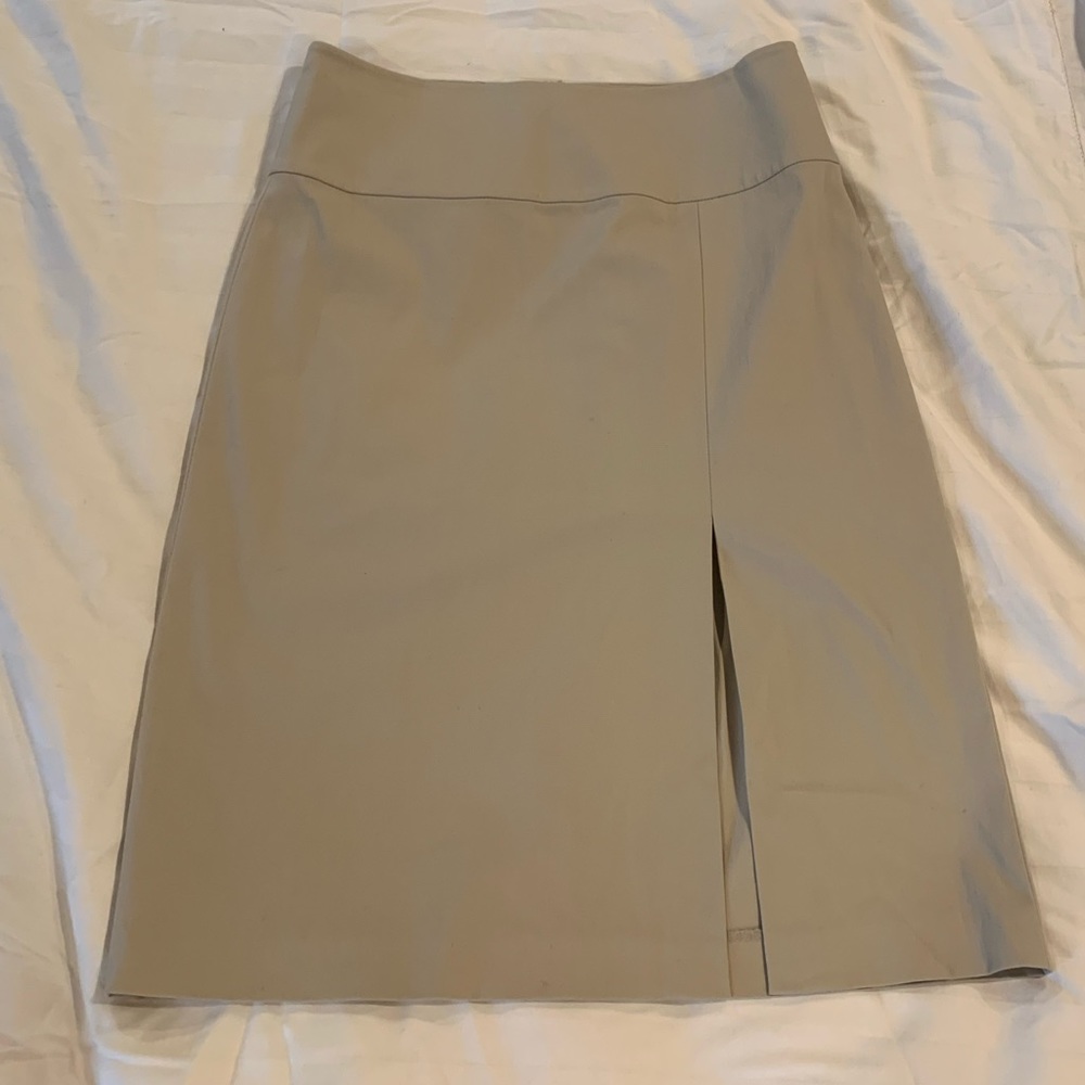 Banana republic khaki stretch pencil skirt with high slit XS excellent condition